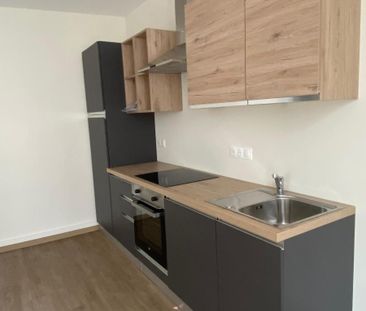 Location Appartement 3 pièces 70m² POITIERS 86000 - Photo 2