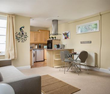 2 bedroom detached house to rent - Photo 5