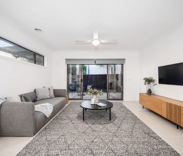 15 Hobart Way, Taylors Hill, Vic 3037 - Photo 3