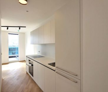 Sonnenstunden mit Stil! Ob am Wasser oder in den Wolken der DC-Flat... - Photo 6