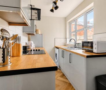 4 bedroom terraced house to rent - Photo 4