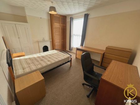 4 bedroom terraced house to rent - Photo 4