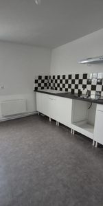 Location Appartement 2 pièces 60m² AIRE SUR LA LYS 62120 - Photo 3