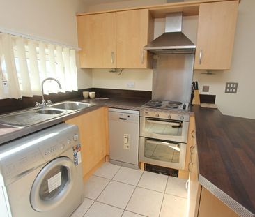 Flat to rent on - Photo 3