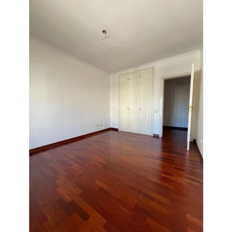 4 room luxury Apartment for rent in Parque dos Principes, Lisbon - Photo 1