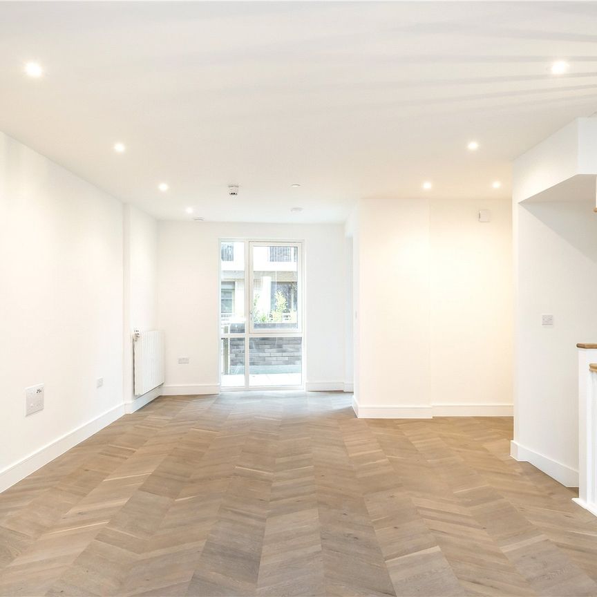 Baldwin Lane, London, SE3 9AY - Photo 1