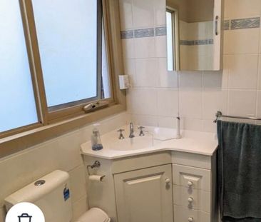 Hampton East - Photo 6