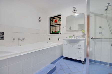 Bali-inspired beachside home - Photo 5