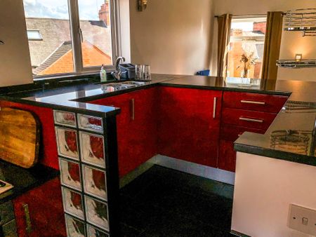 Knighton Lane, Aylestone - Photo 2
