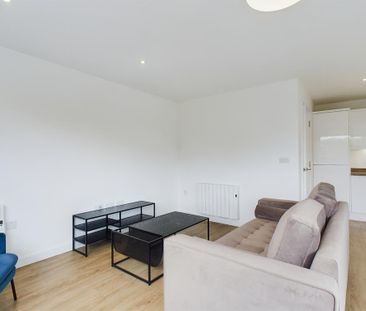 1 bedroom flat to rent - Photo 2