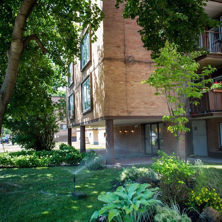 209-6001 - 6001 Chemin De La Côte Saint-Luc, Montréal - Photo 1