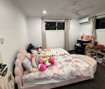 Upper Coomera - Photo 5