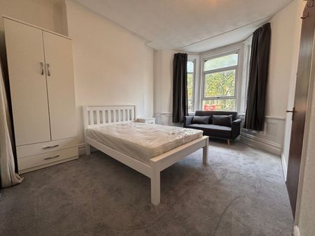 Marlborough Road, Penylan - Photo 5