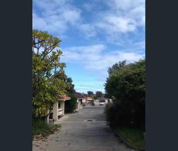 2x1 in a great location! - Photo 1