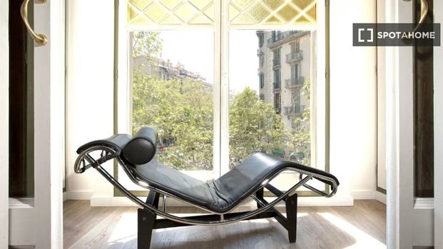 2 room luxury Flat for rent in Barcelona, Spain - Photo 1