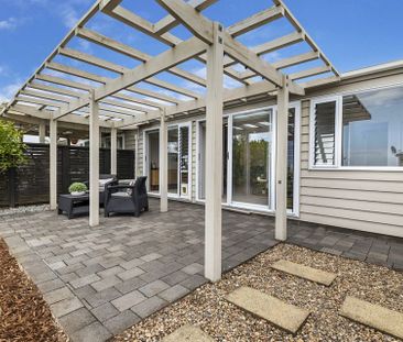 Renovated and ready - Photo 6