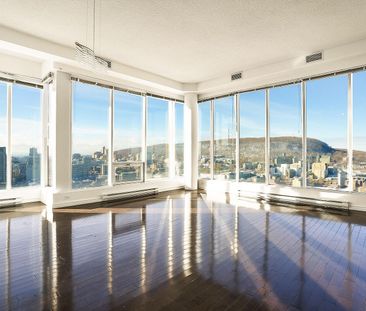 Le 400 Sherbrooke Ouest is located a few steps away from Montreal's... - Photo 1