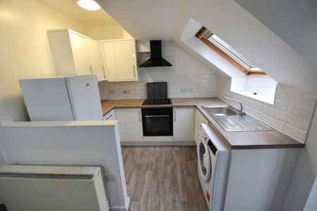 2 bedroom flat to rent - Photo 5