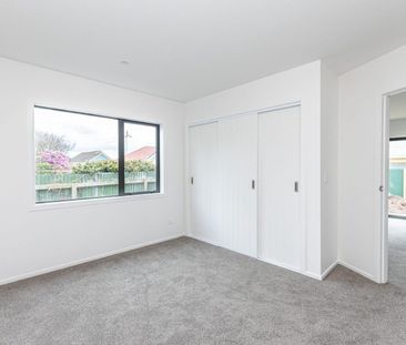 Modern Tawhero home - Photo 4