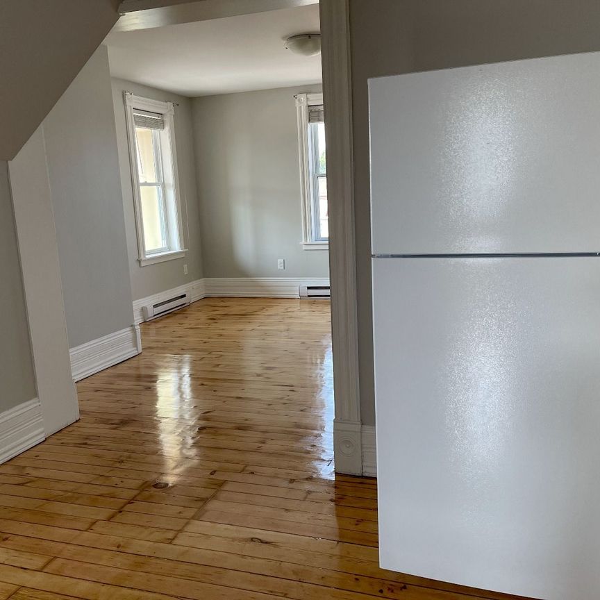 For Lease - 2084 Dundas Street Unit# 2, Edwardsburgh/Cardinal, Ontario - Photo 1