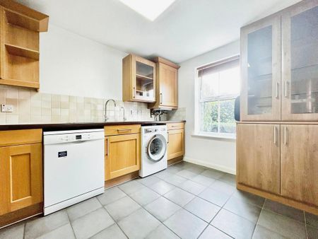 3 bedroom end of terrace house to rent - Photo 5