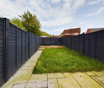 2 bedroom terraced house to rent - Photo 4