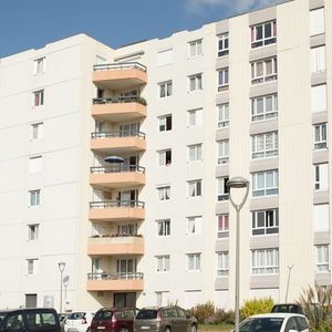 T1 à louer à sedan proche lycée, piscine - Photo 3