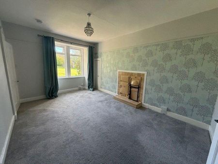 2 bedroom semi-detached house to rent - Photo 4