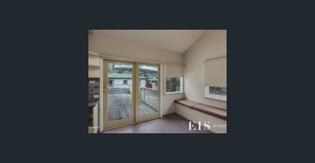 Versatile Family Home - Photo 5