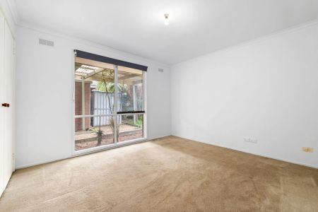 Perfect Family Home in Wyndham Vale - Photo 2