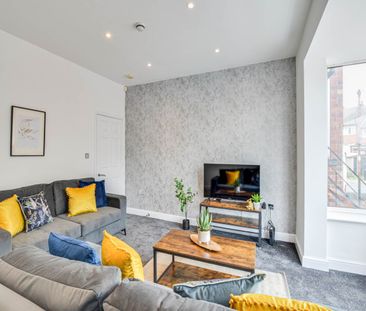 Wetherby Grove (Room 2), Burley, Leeds - Photo 3