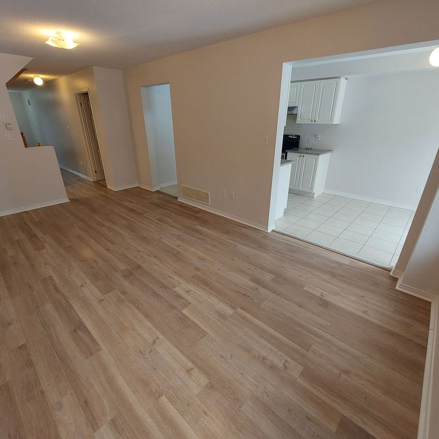 For Lease - 289 Penndutch Circle, Whitchurch-Stouffville, Ontario - Photo 1