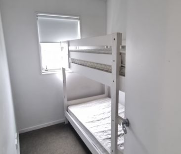 3 bedroom at Kiwi on Queen - Photo 5