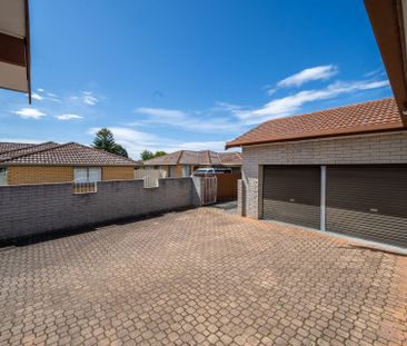 Charming Home in the Heart of Glenorchy - Photo 1