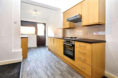 Battersby Street, Leigh, WN7 - Photo 4