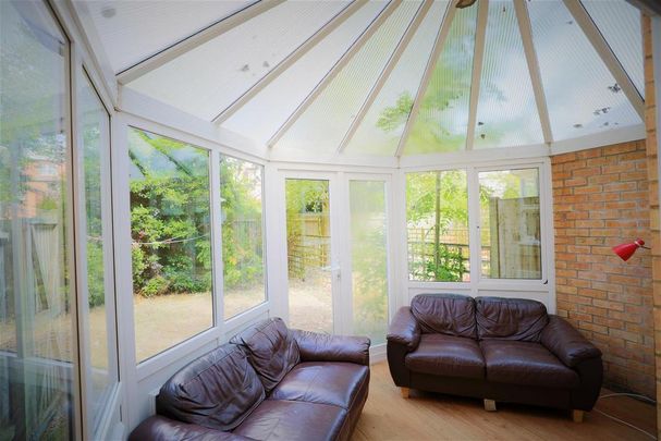 4 bedroom house to rent - Photo 1