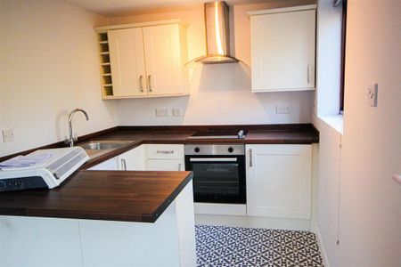 2 bedroom apartment to rent - Photo 2