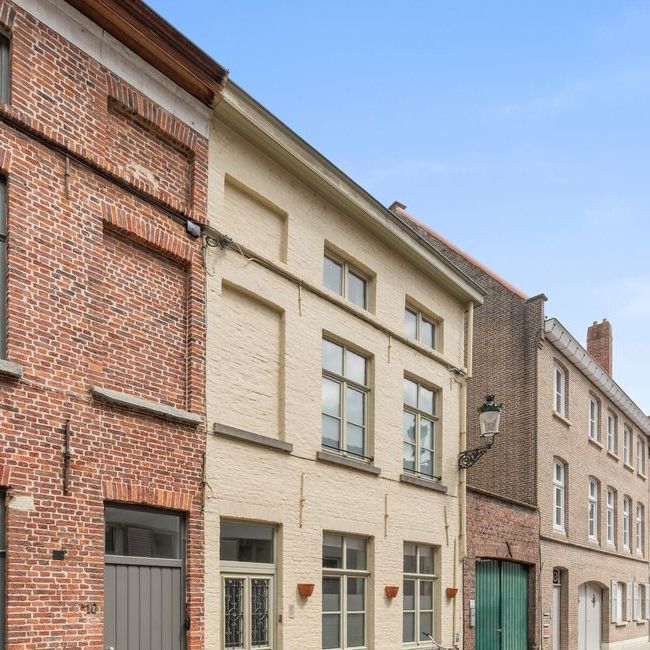 Woning te huur in Brugge voor € 1.100 met 2 slaapkamers - Photo 1