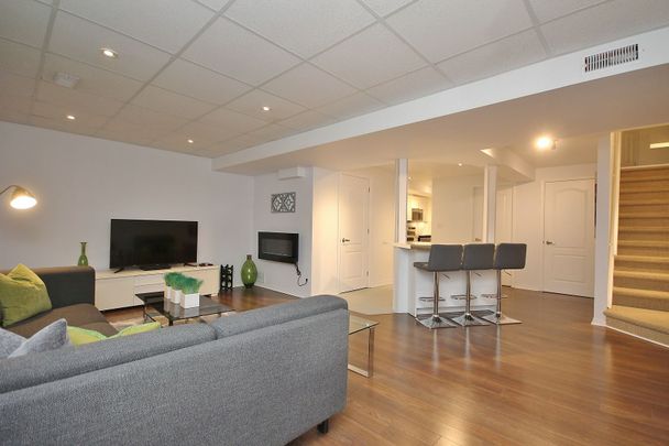 For Lease - 19 Summerwind Crescent Unit# B, Barrhaven, Ontario - Photo 1