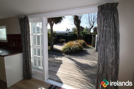 Peaceful & Private – 373 Armagh St - Photo 4