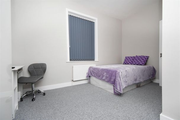 1 bed house share to rent in Ulster Street, Burnley, BB11 - Photo 1