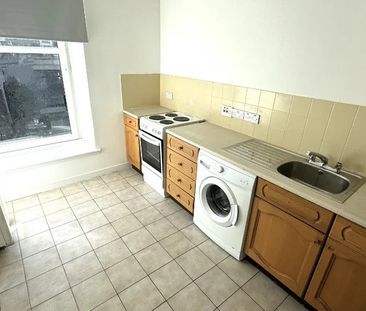1 Bed Flat, Menzies Road, AB11 - Photo 5
