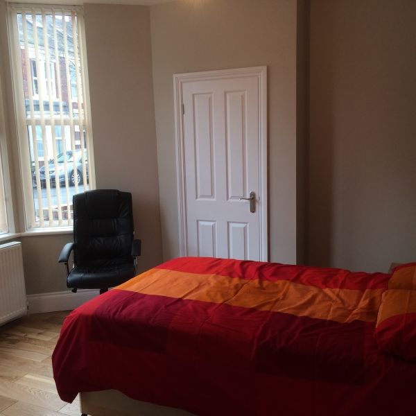 Cheltenham Terrace - Photo 1