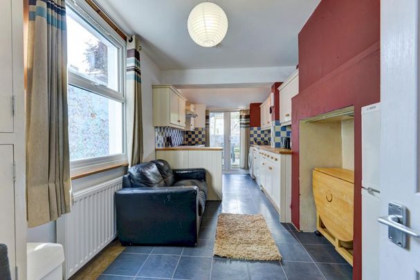 5 bedroom house to rent - Photo 1