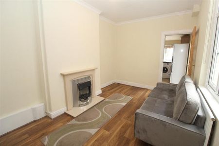 4 bedroom house to rent - Photo 4