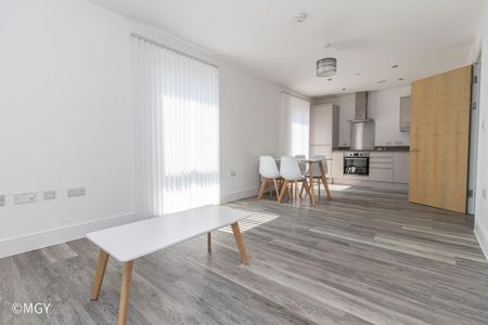 2 bedroom apartment to rent - Photo 4