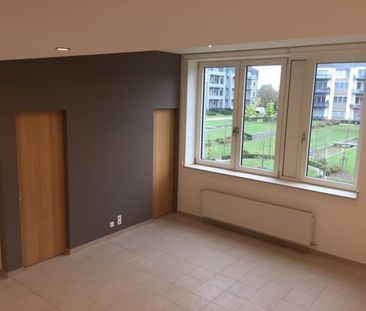 Appartement te huur - Photo 1