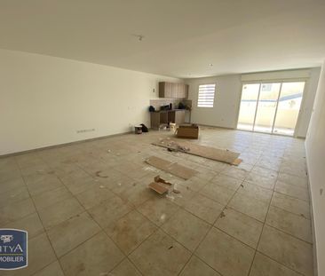 Location Appartement 3 pièces 88m² STE CLOTILDE 97490 - Photo 1