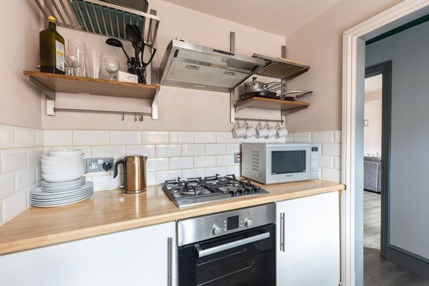 2 bedroom house to rent - Photo 1