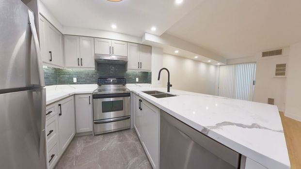 For Lease - 5 Emerald Lane Unit# 714, Vaughan, Ontario - Photo 1